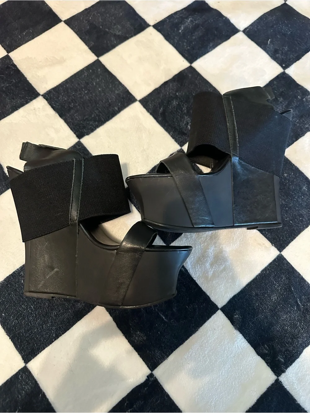 United Nude good used
